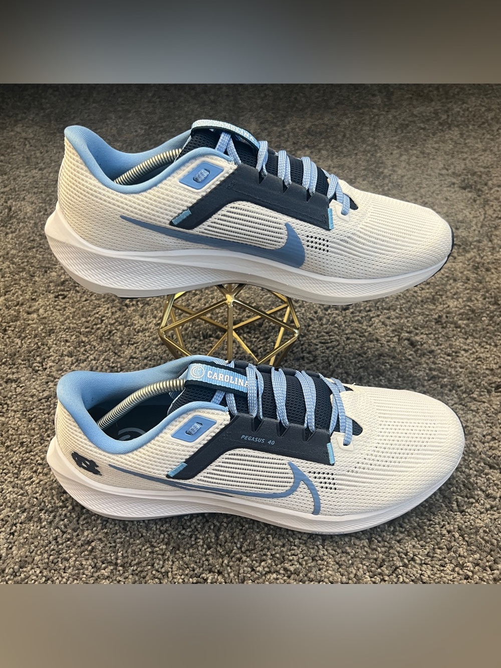 Nike Pegasus 40 Shoes Men’s Size 12 UNC White College Navy Valor Blue DZ5968-100